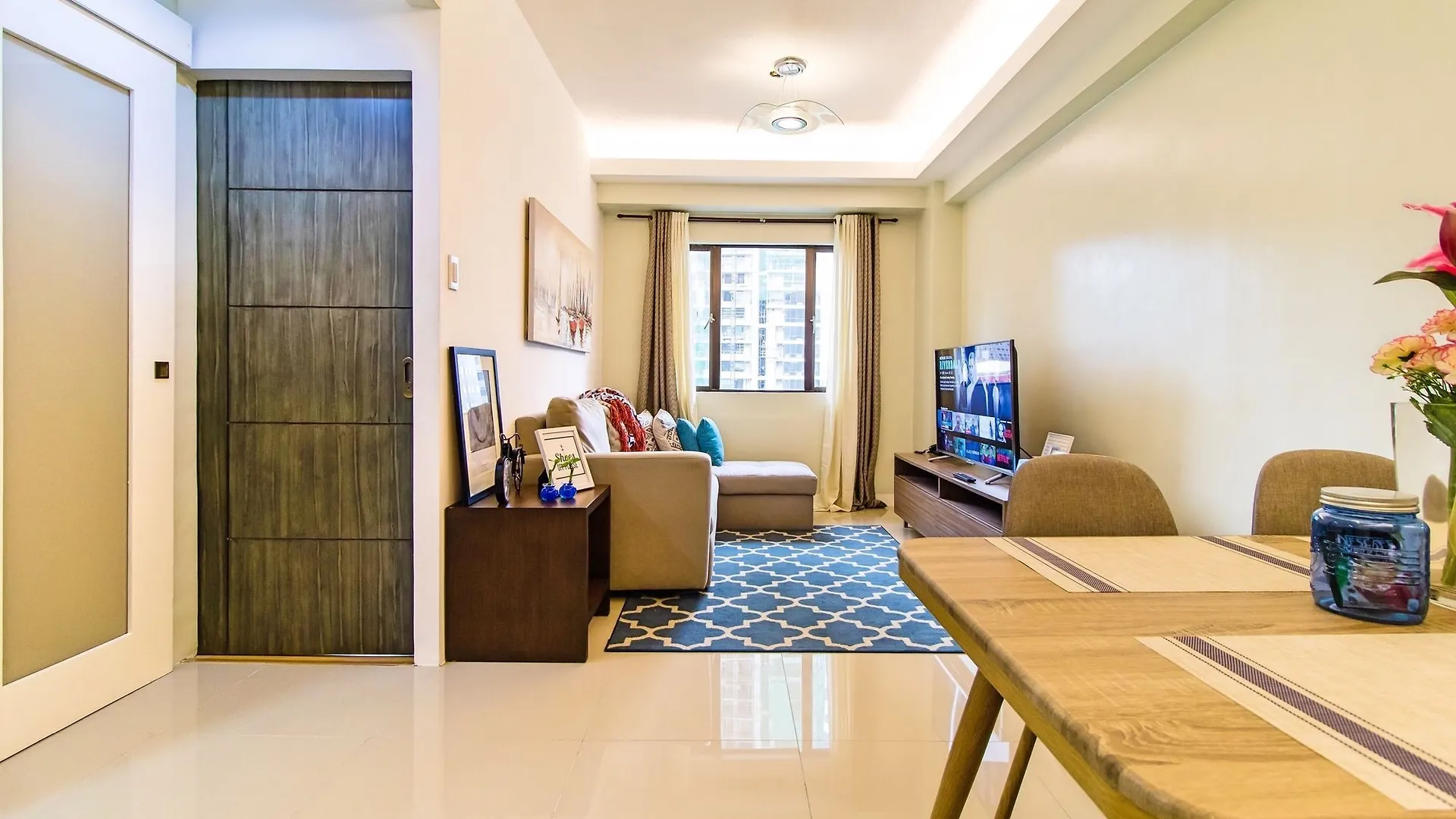 ホテル Forbestown Place At The Fort Bgc タギッグ